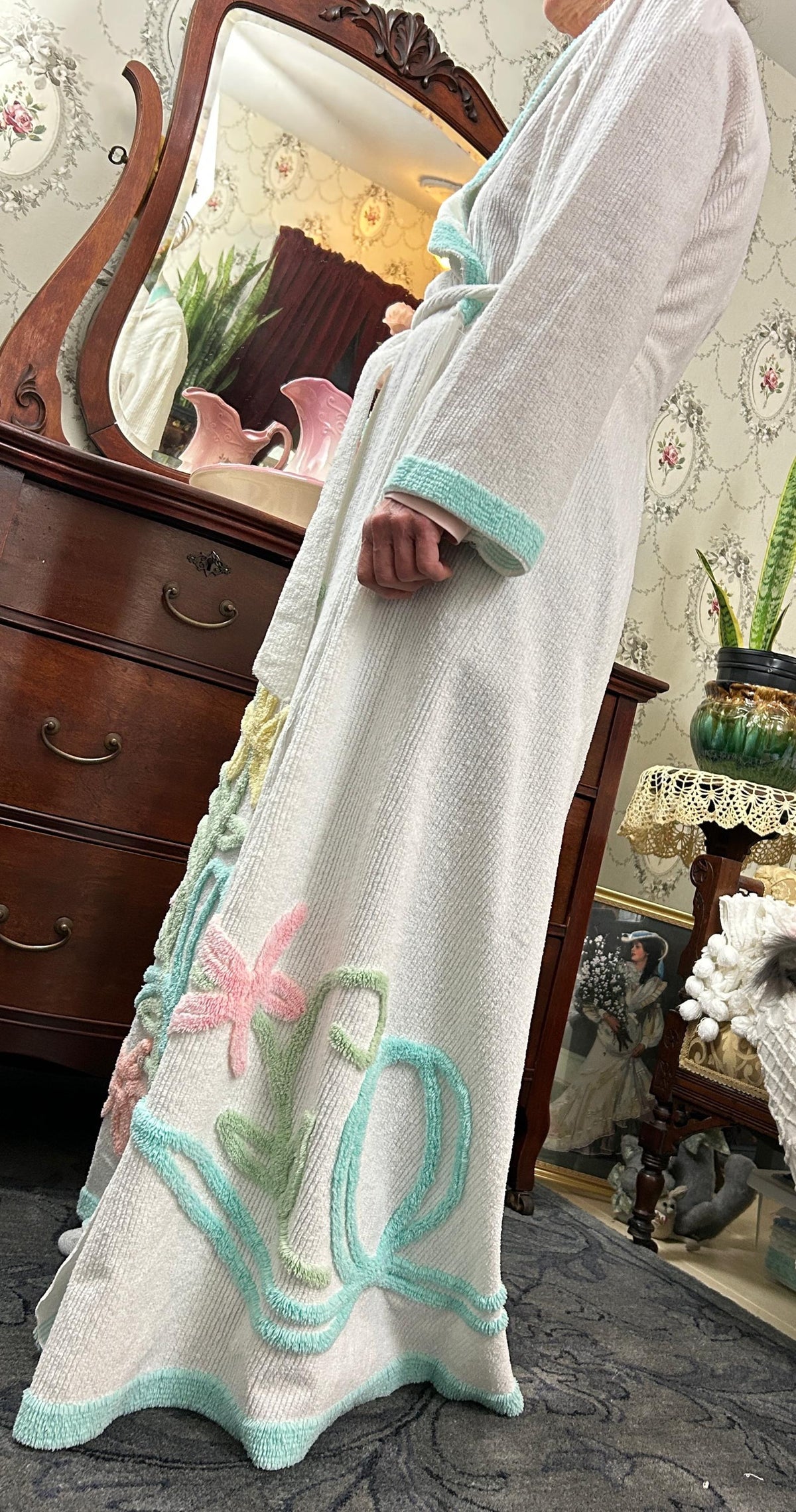 Vintage Chenille Robe White with Aqua Floral Tufting, Full Length Women’s S Bathrobe