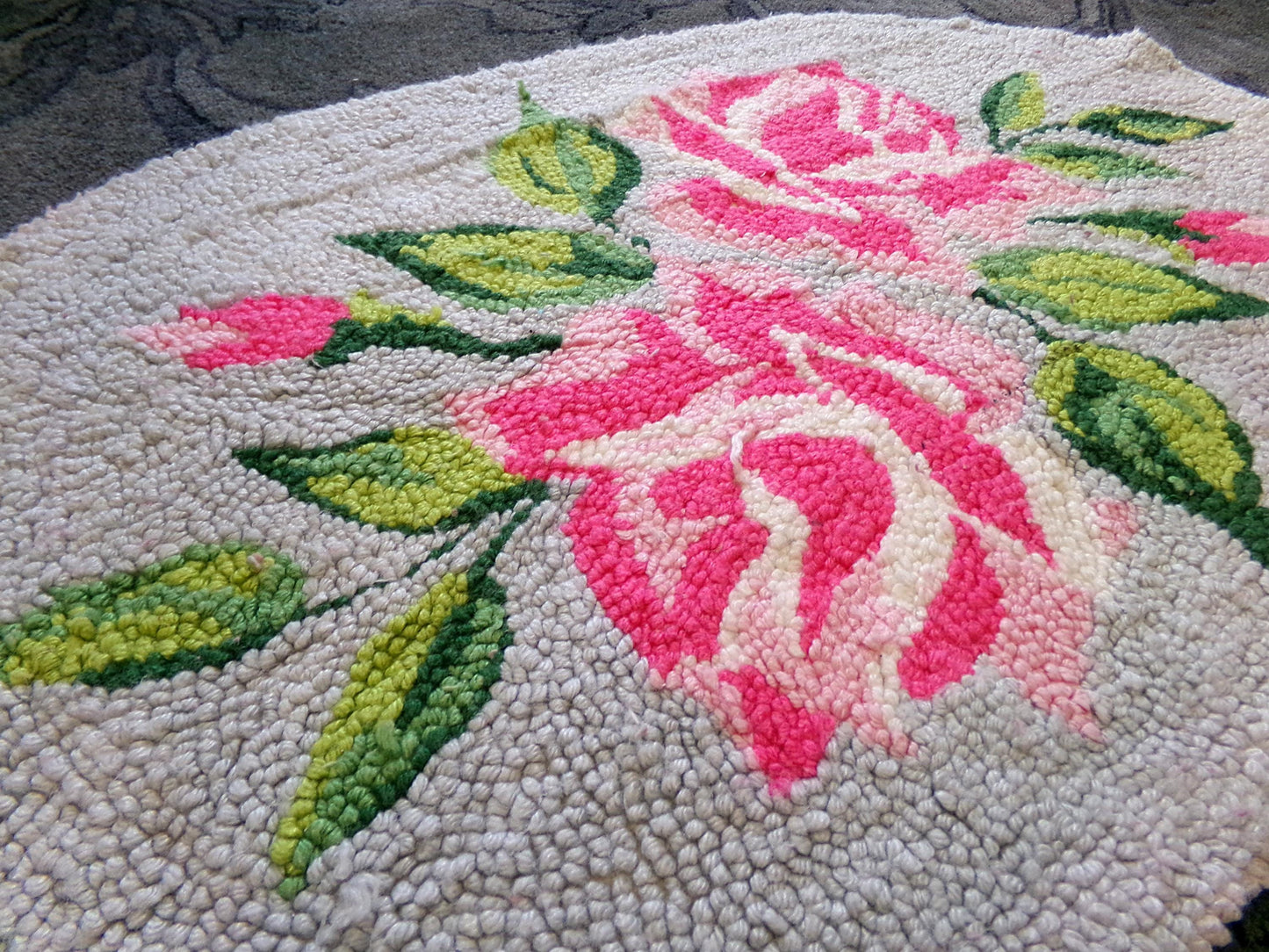 Cottage Shabby Vintage Oval Chenille Rug, Pink Roses on Grey, 20" x 33" Inches, Handmade Small Accent Mat, Cotton
