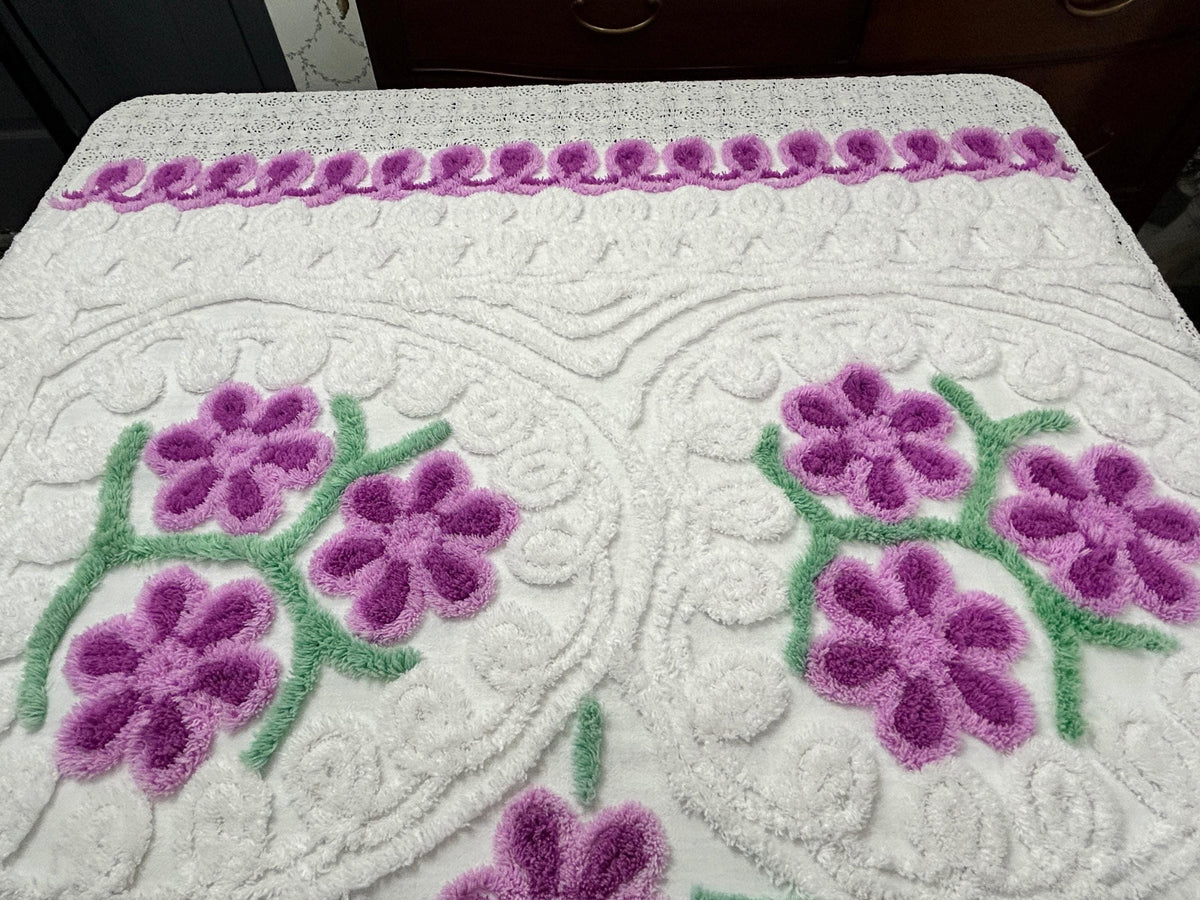 Little Violets Vintage Chenille Bedspread Fabric Sewing Quilt Material 20x30"