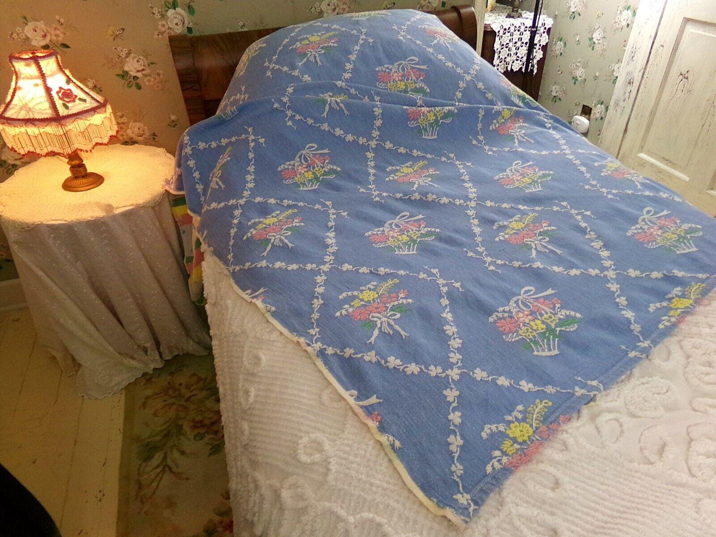 shabby cottage style vintage woven bedspread, fieldcrest blue floral twin coverlet