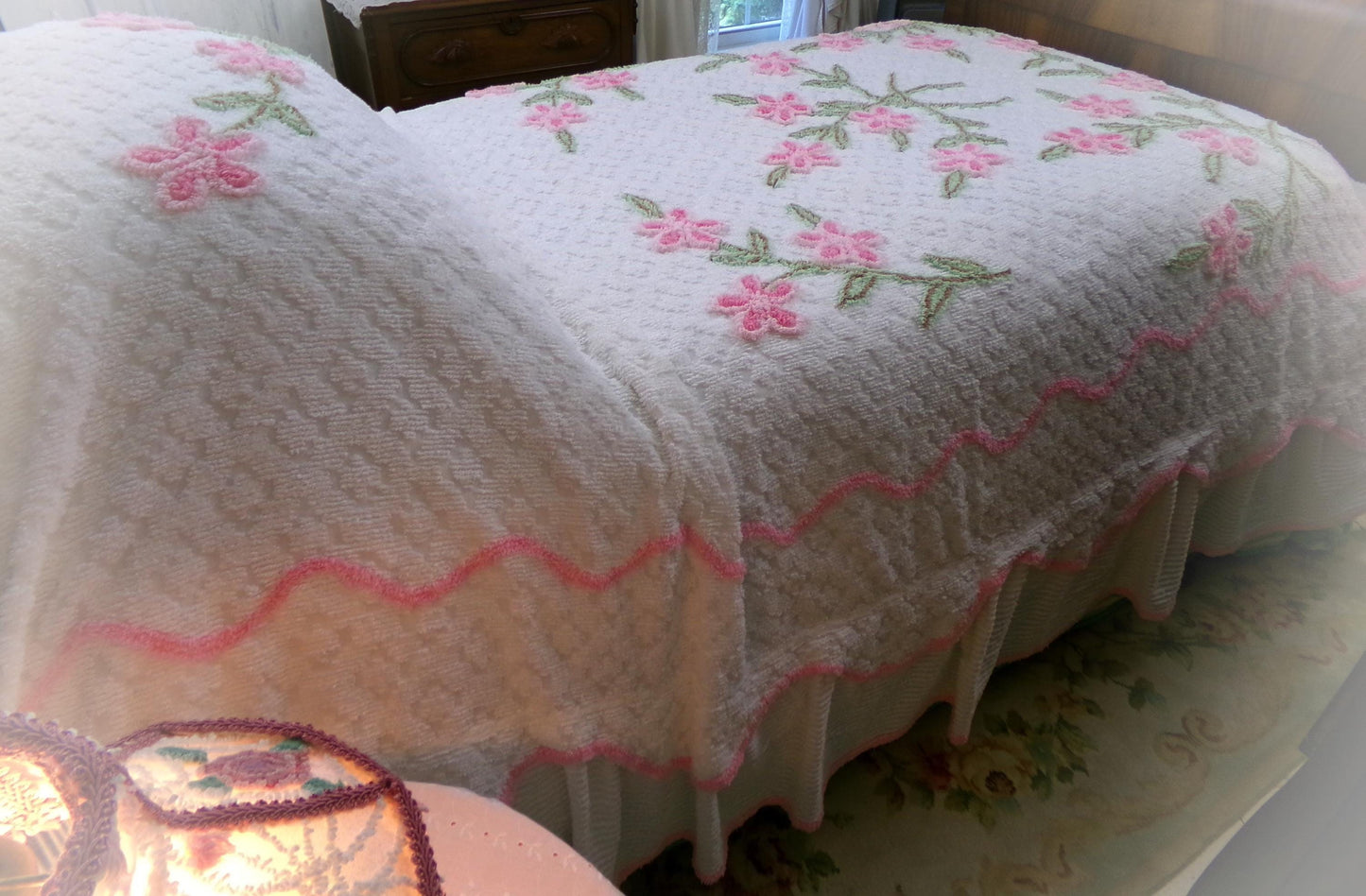 vintage white & pink chenille bedspread, climbing cottage flowers on a vine, full size cotton summer bedding w/ ruffle skirt
