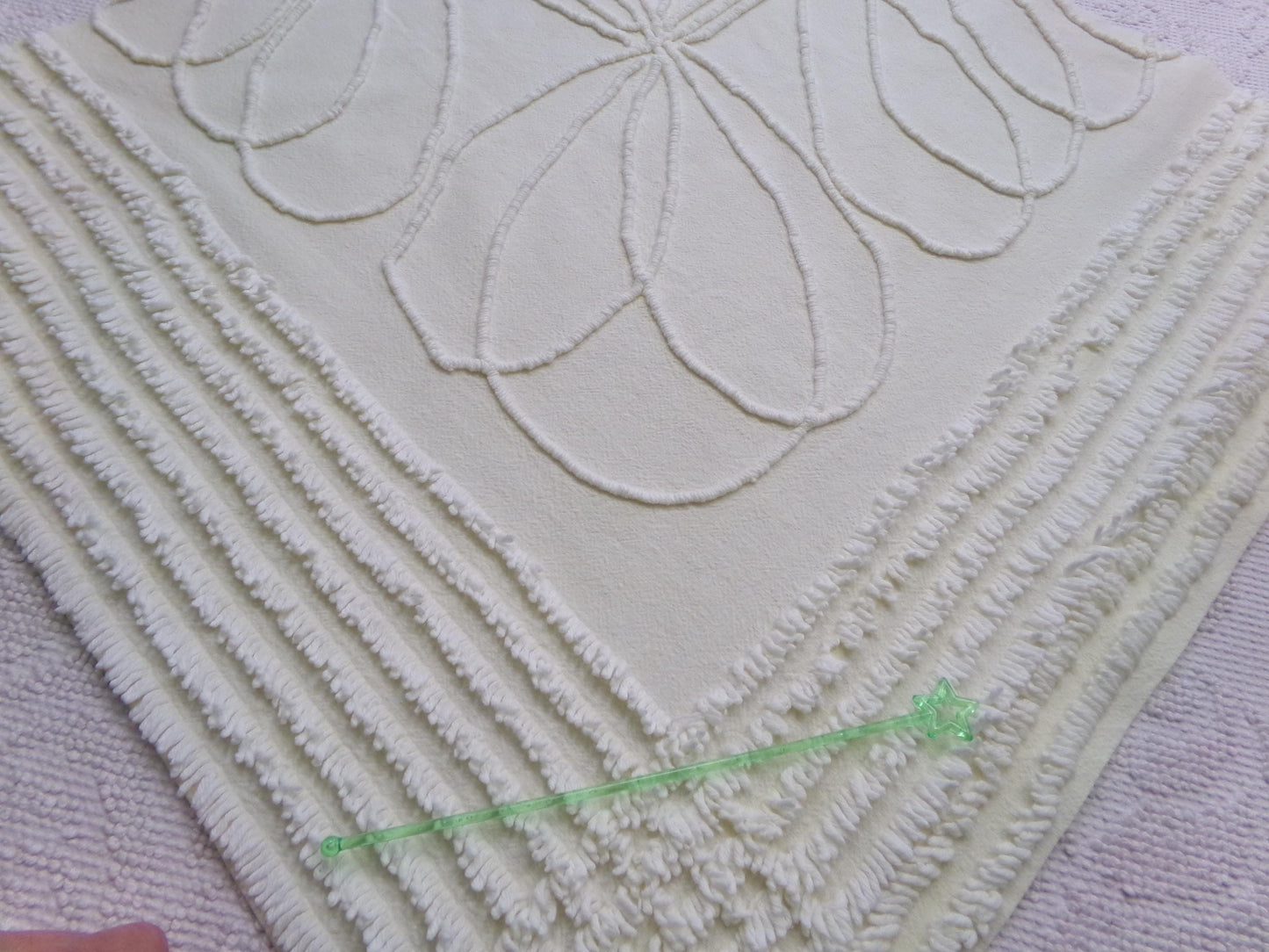 Vintage Illusion Chenille Fabric, Fascinating Webbed Design, 22" x 21" Piece Sewing Quilt Material