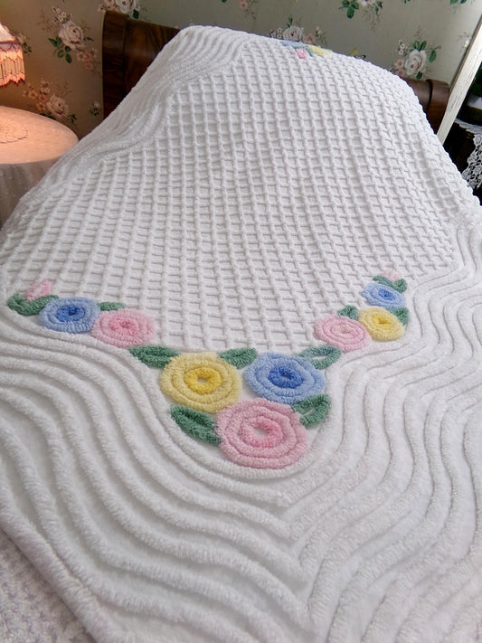 cozy vintage chenille lap blanket in simple cottage florals on white cotton, great porch throw, layering piece, small coverlet, 40"W x 57"L