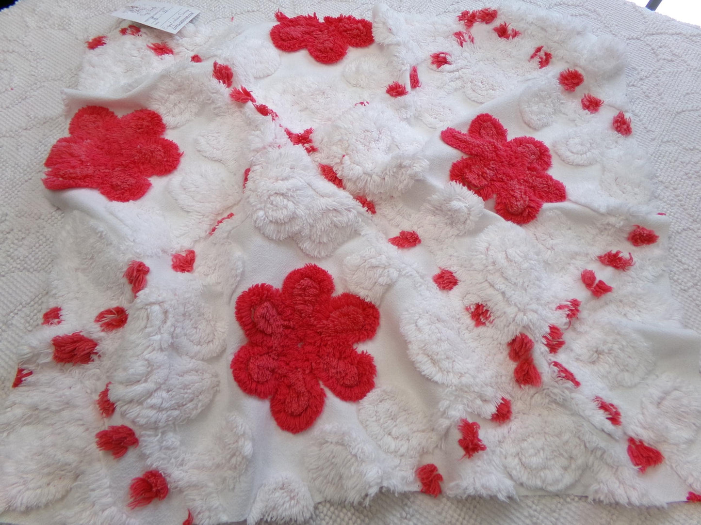 Roses in Snow Vintage Chenille Fabric, Red & White Plush Swirl 18" x 21" Inch Piece