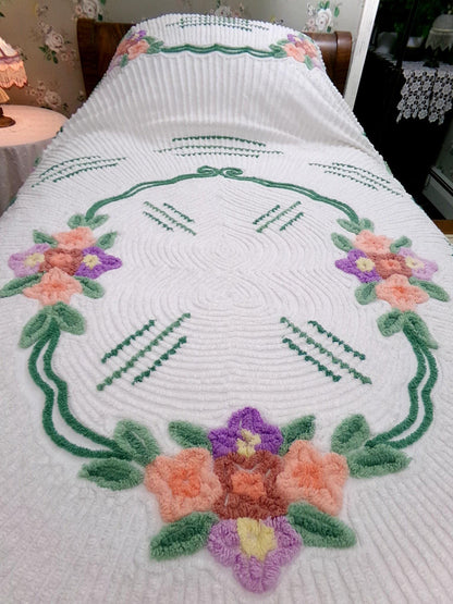 Cottage Style Vintage Chenille Bedspread, White FULL Size Summer Cotton Bedding