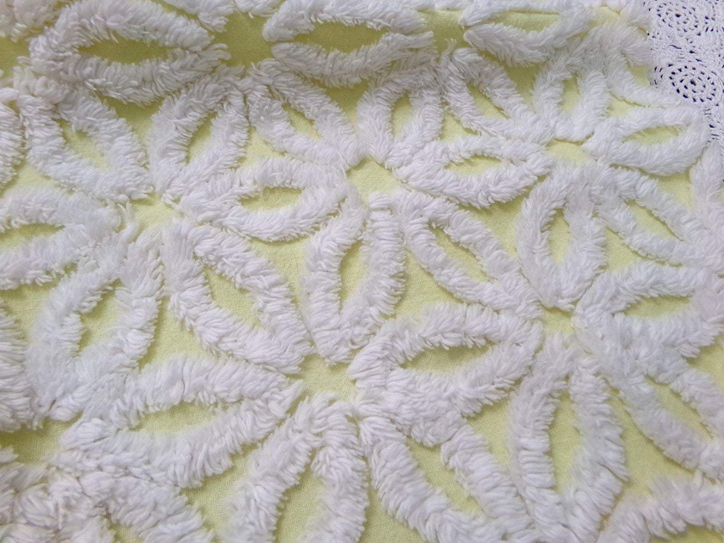 Fluffy Daisy Vintage Chenille Fabric White & Lemony Yellow 18x24"