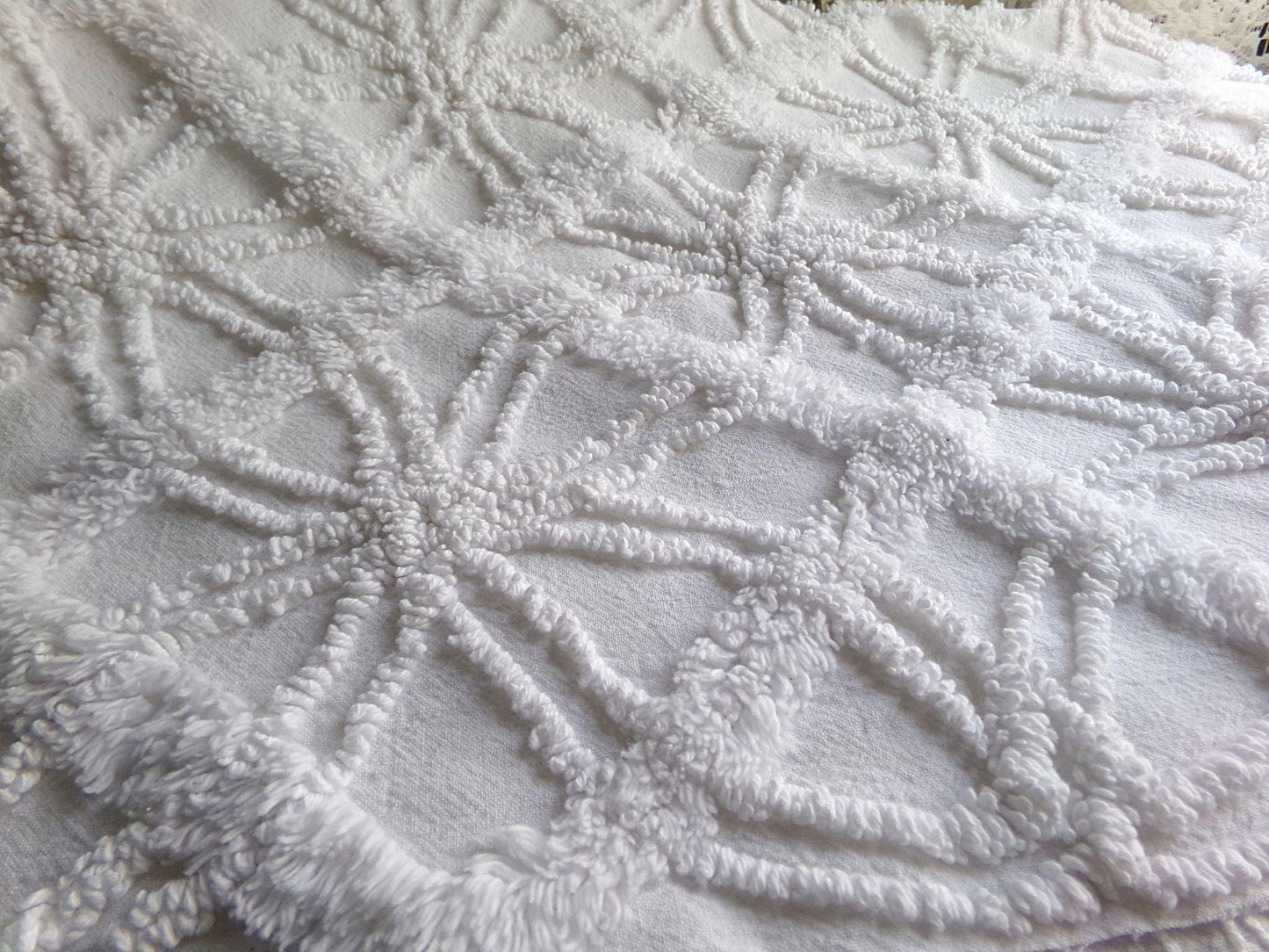 vintage white chenille fabric: webbed windowpane design, 20" x 25" cut piece