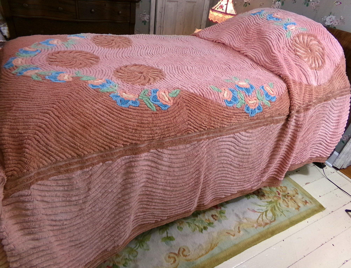 luscious plush vintage chenille bedspread in a pinwheel peach swirl floral design, antique full size bedding