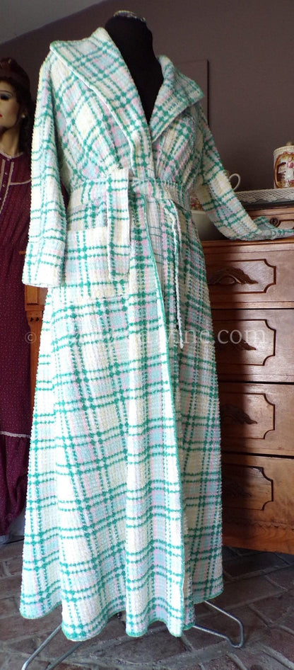 Retro Plaid Vintage Chenille Robe Ladies I Love Lucy Style 50s Bathrobe