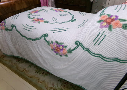 Cottage Style Vintage Chenille Bedspread, White FULL Size Summer Cotton Bedding