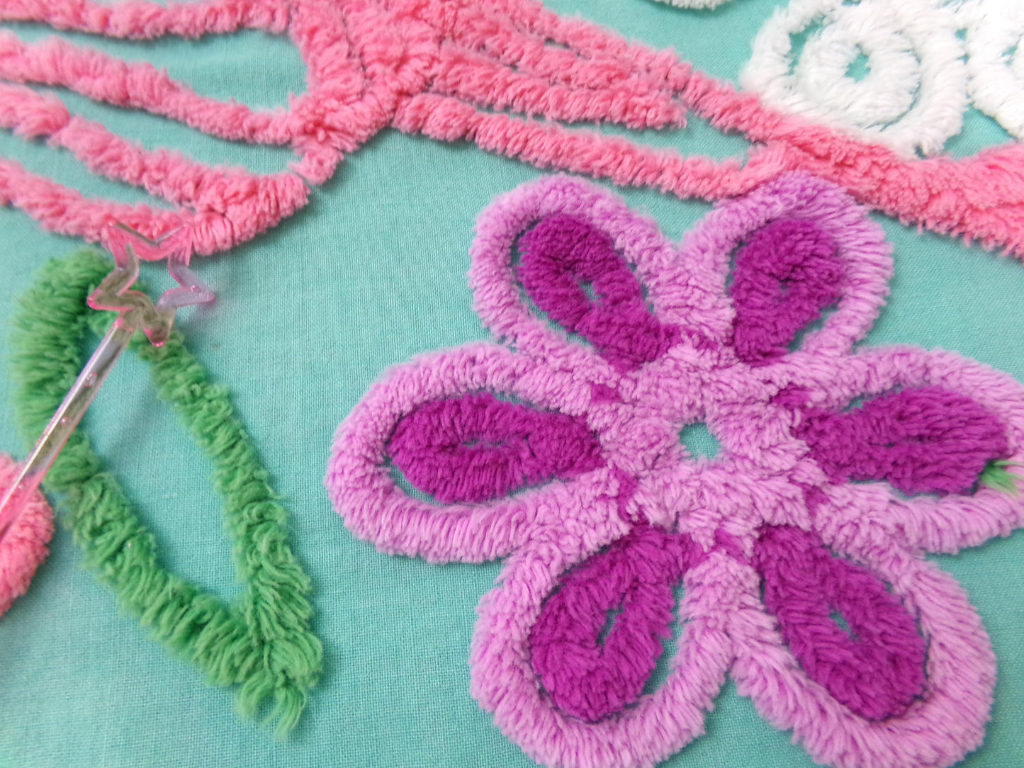 Special Jade Floral Swag Vintage Chenille Bedspread Fabric 18" x 34" Piece