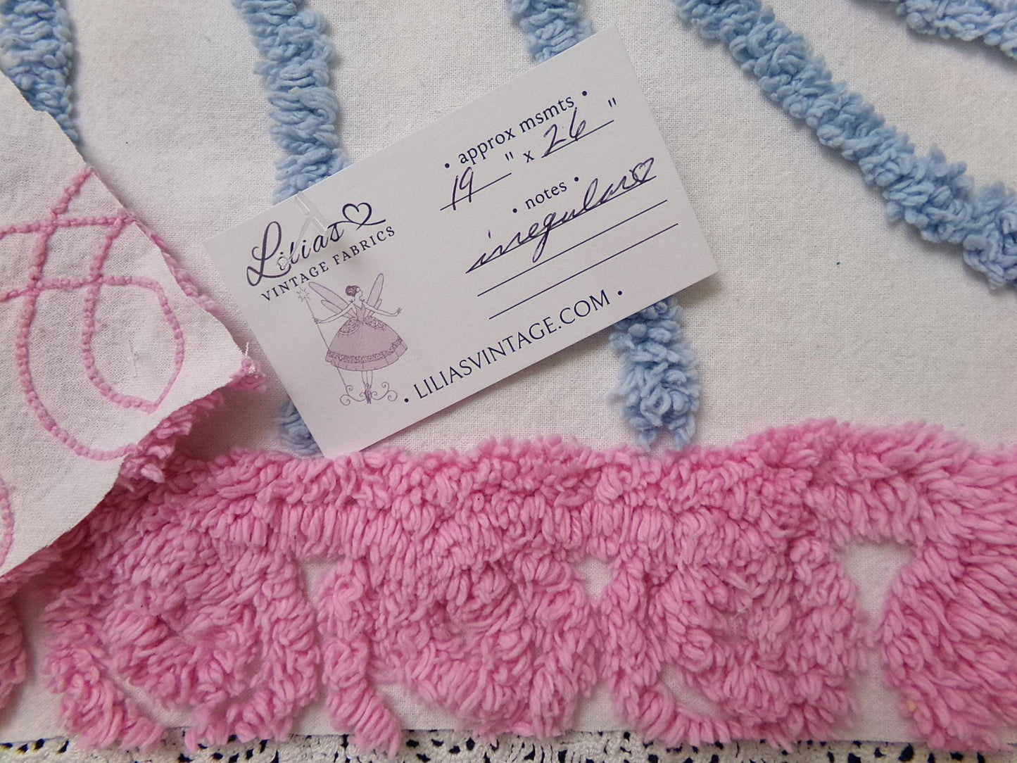 vintage style chenille bedspread fabric boho peacock feathers pink blue 19x26"