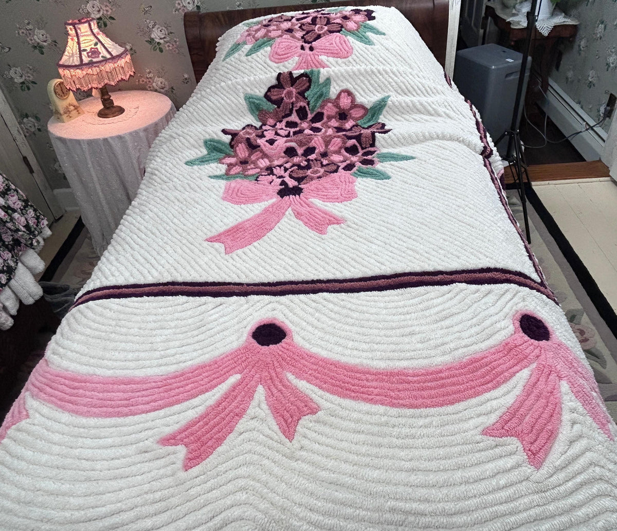 Heirloom Vintage Chenille Bedspread, Plush Full Floral Bouquet & Bow Swag Design