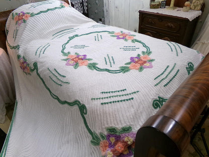 Cottage Style Vintage Chenille Bedspread, White FULL Size Summer Cotton Bedding