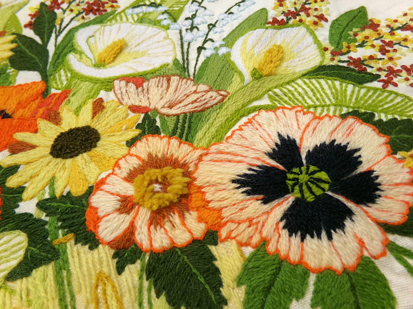 Boho Autumn Bouquet Finished Crewel Embroidery, Vintage Paragon Needlecraft 0408, Floral Wall Art