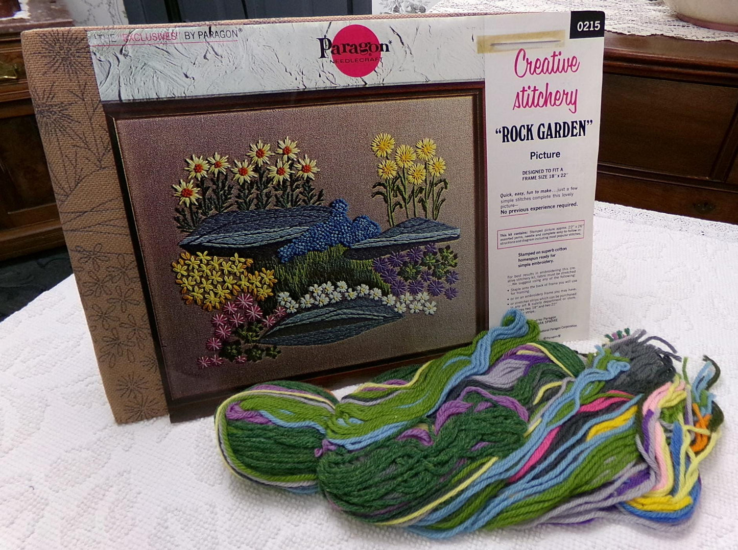 ROCK GARDEN Vintage Crewel Embroidery Kit Paragon Needlecraft 0215 Boho Floral Wall Hanging