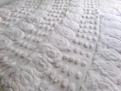 Graceful White Vintage Chenille Bedspread Fabric, Swirl Dot Sewing & Quilt Material, 20" x 27"