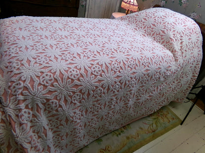 Chenille Bedspread Full Size Fairytale Snowflake Pinwheel Tufts, Feminine Vintage Cotton Bedding
