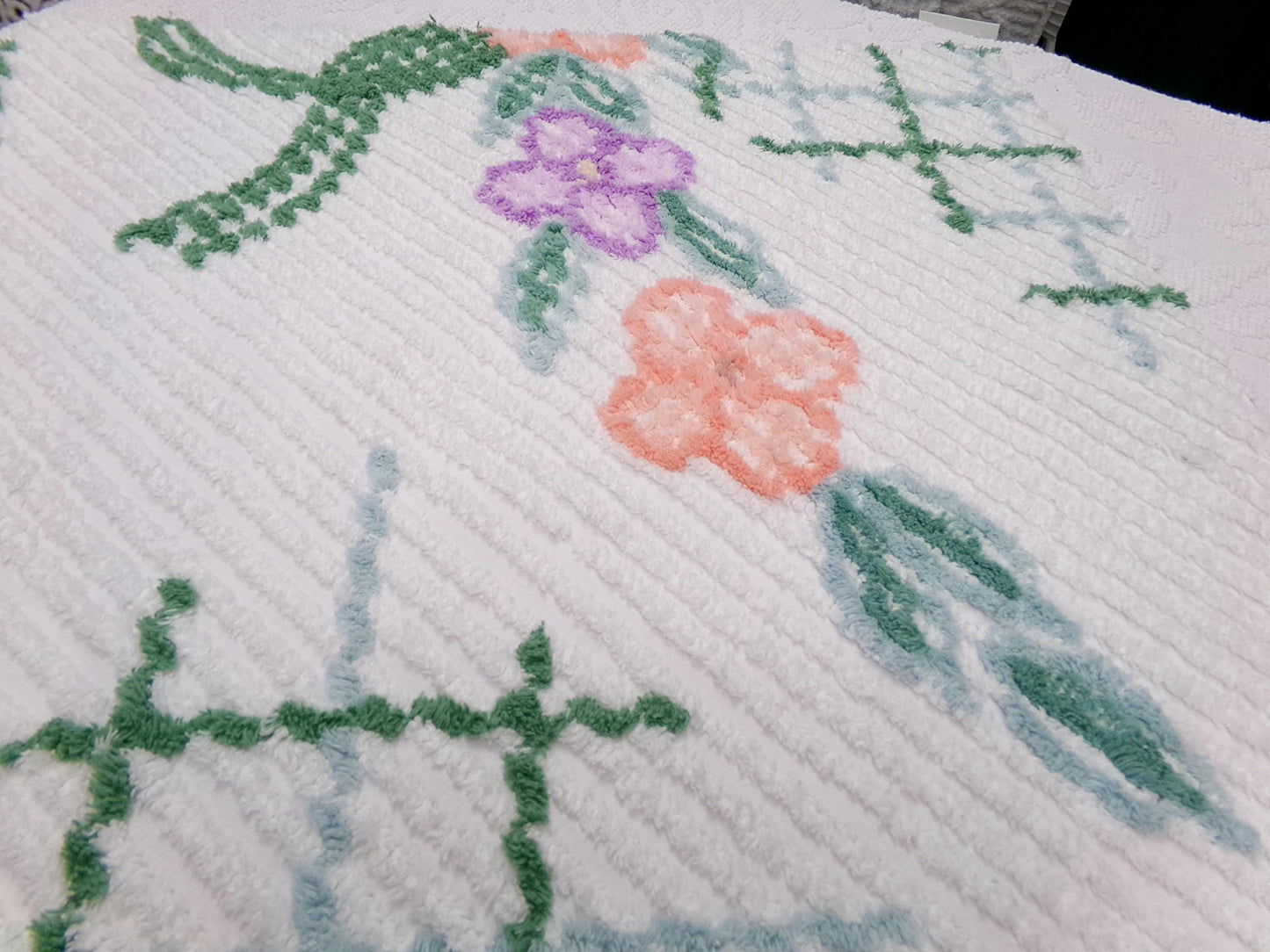 Unique Vintage Chenille Bedspread Fabric, Geometric Floral 20" x 24" piece sewing material