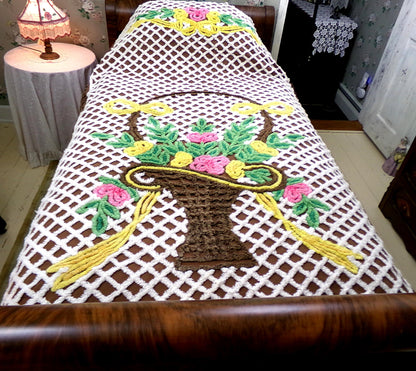 Vintage Chenille Bedspread Chocolate Brown Flower Basket Scallop Pom Pom Trim Full