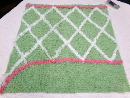 Vintage Chenille Bedspread Fabric Pc, White Trellis on Candy Apple Green, 19" x 20" quilt material