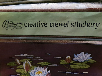 LILY POND Vintage CREWEL Embroidery Kit, Paragon Stitchery #0320, Water Lilies & Frogs
