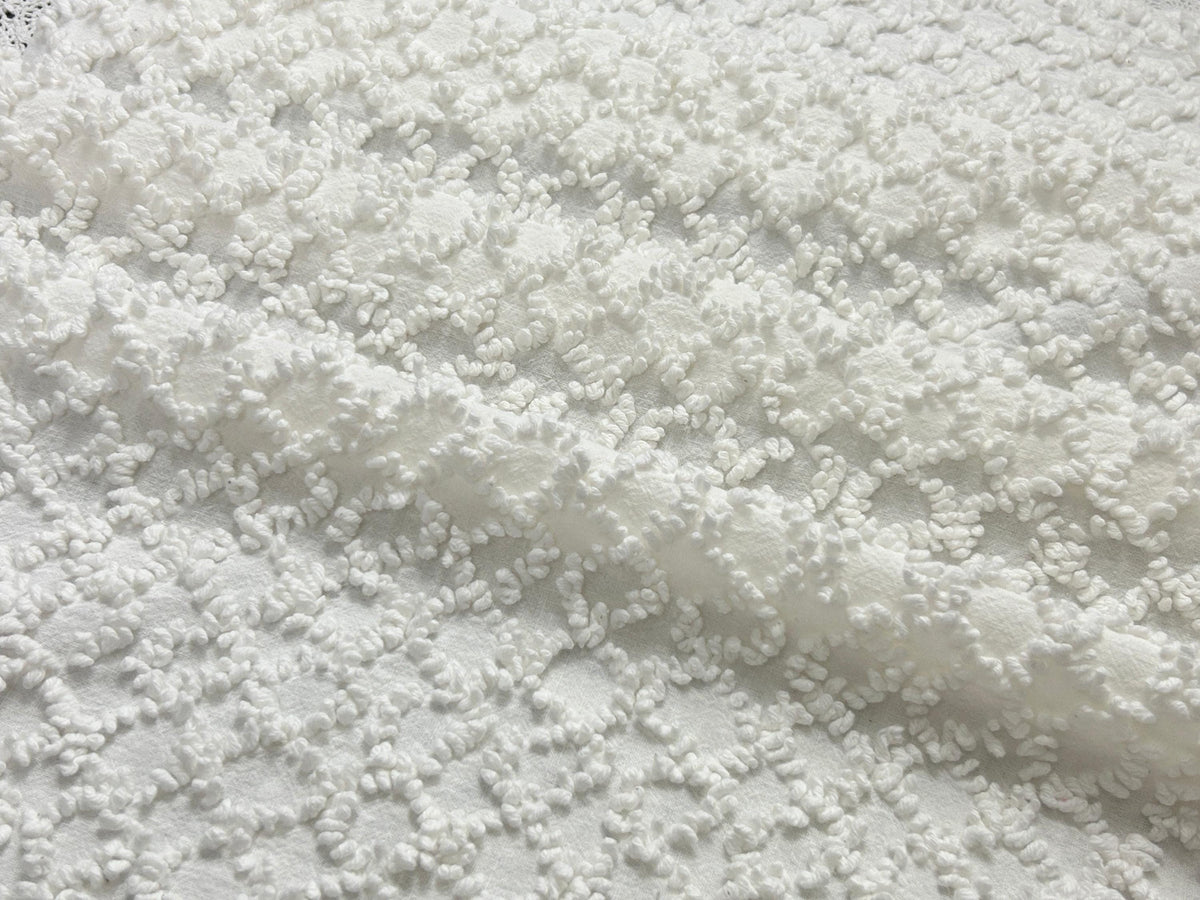 Vintage White Chenille Fabric, Chained Eternity Links, 19x25" Quilting Textile