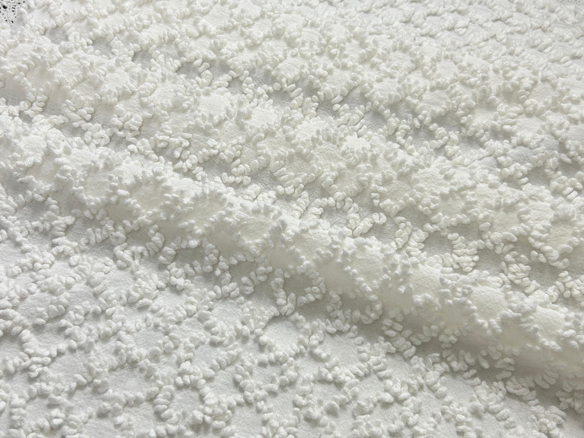 White Vintage Chenille Fabric, Eternity Link Chains, 22x34" Quilt Textile