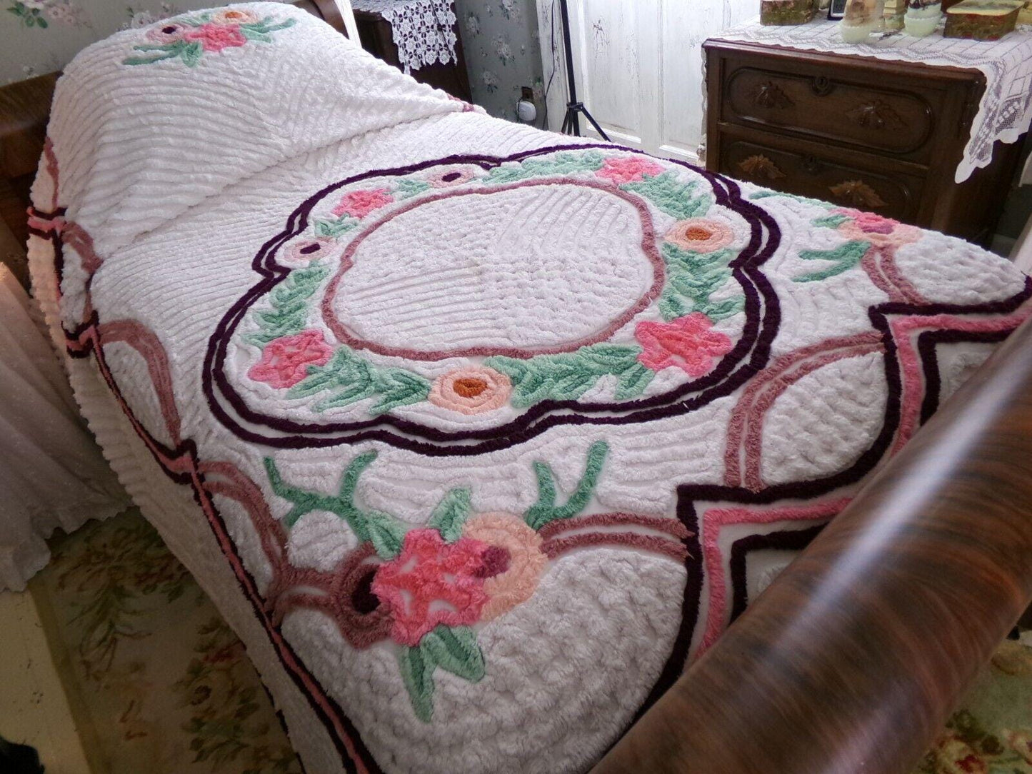 cottage living vintage chenille bedspread in plush rose florals, 100% cotton white full size bedding