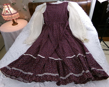 gorgeous vintage Gunne Sax corset dress, velvet bodice 1970s prairie style midi wine calico print with sheer sleeves, XXS