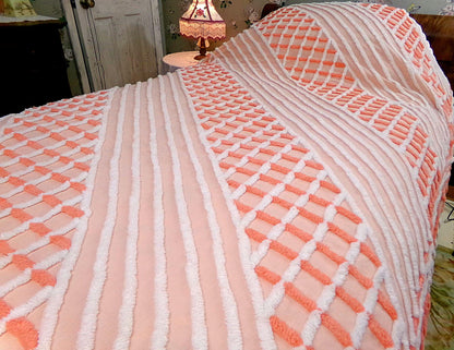 creamsicle vintage chenille bedspread, peach & white optic geometric, cotton full size bedding