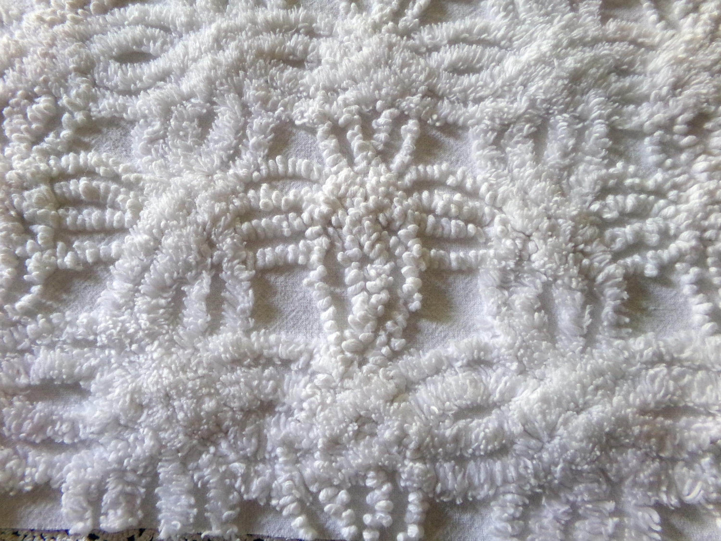 Vintage Chenille Bedspread Fabric 14.5x23" Contrast Needletuft Wedding Ring Stripe