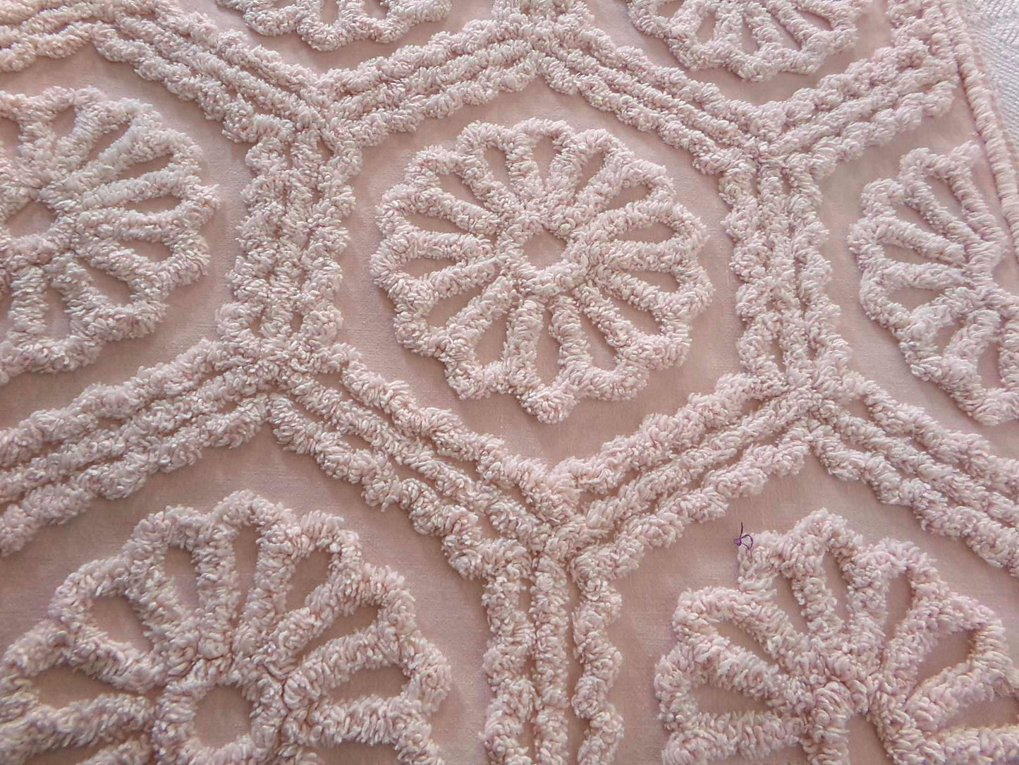 vintage chenille bedspread fabric peach blush daisy medallions 20x24" sewing quilt material