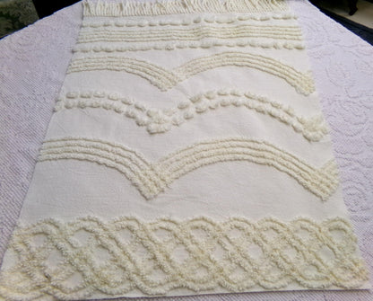 Chic Vintage Chenille Fabric, Elegance Needletuft Design w/ Fringe Edge, 18" x 21" Piece Craft Quilt Material