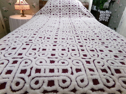 Vintage SuperTuft Chenille Bedspread NOS Rare Celtic Knot Hofmann Textiles USA Paper Tag, Full Size