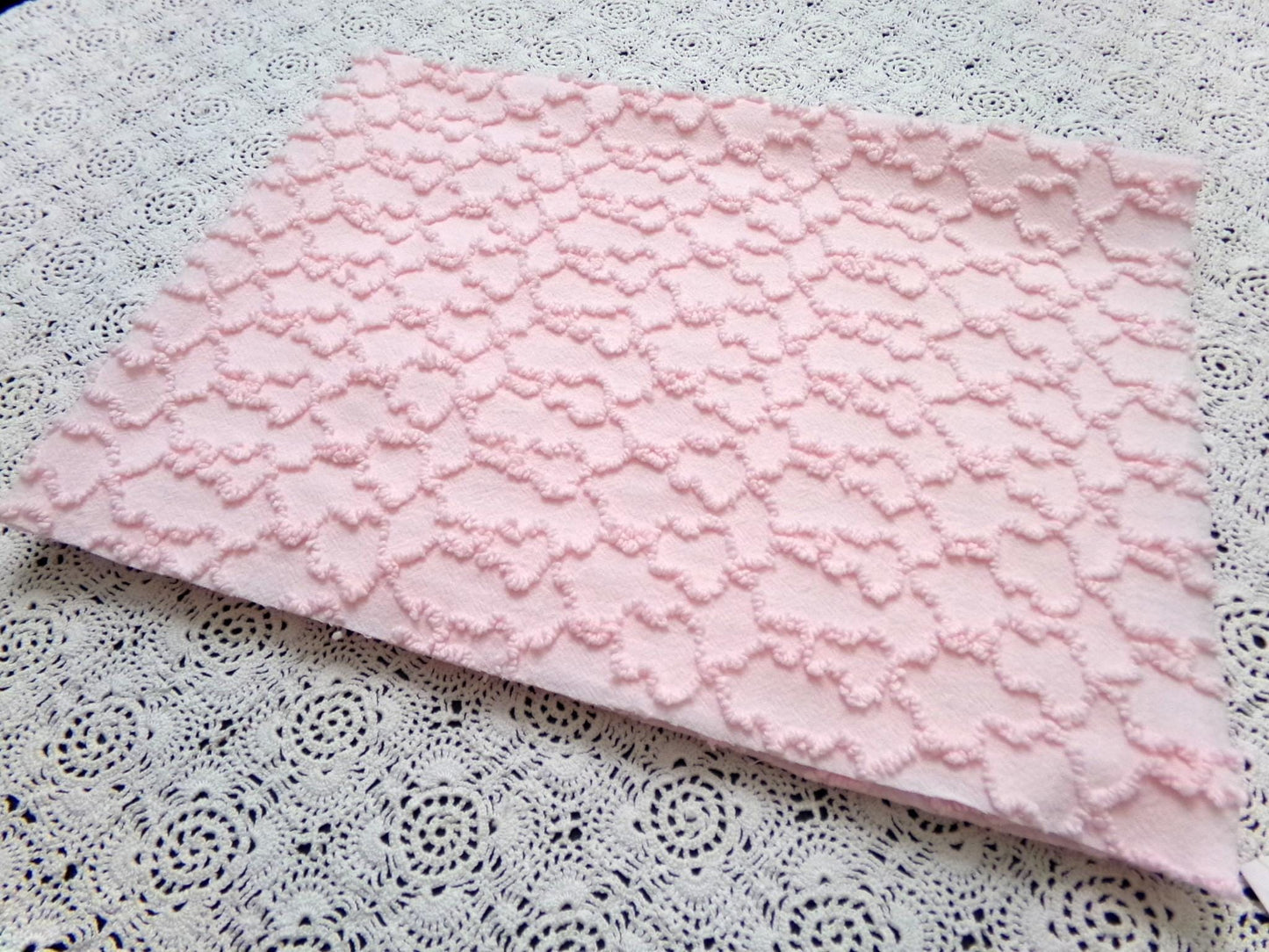 Pink Links Vintage Chenille Bedspread Fabric 18x24" Pc Textured Quilting Material