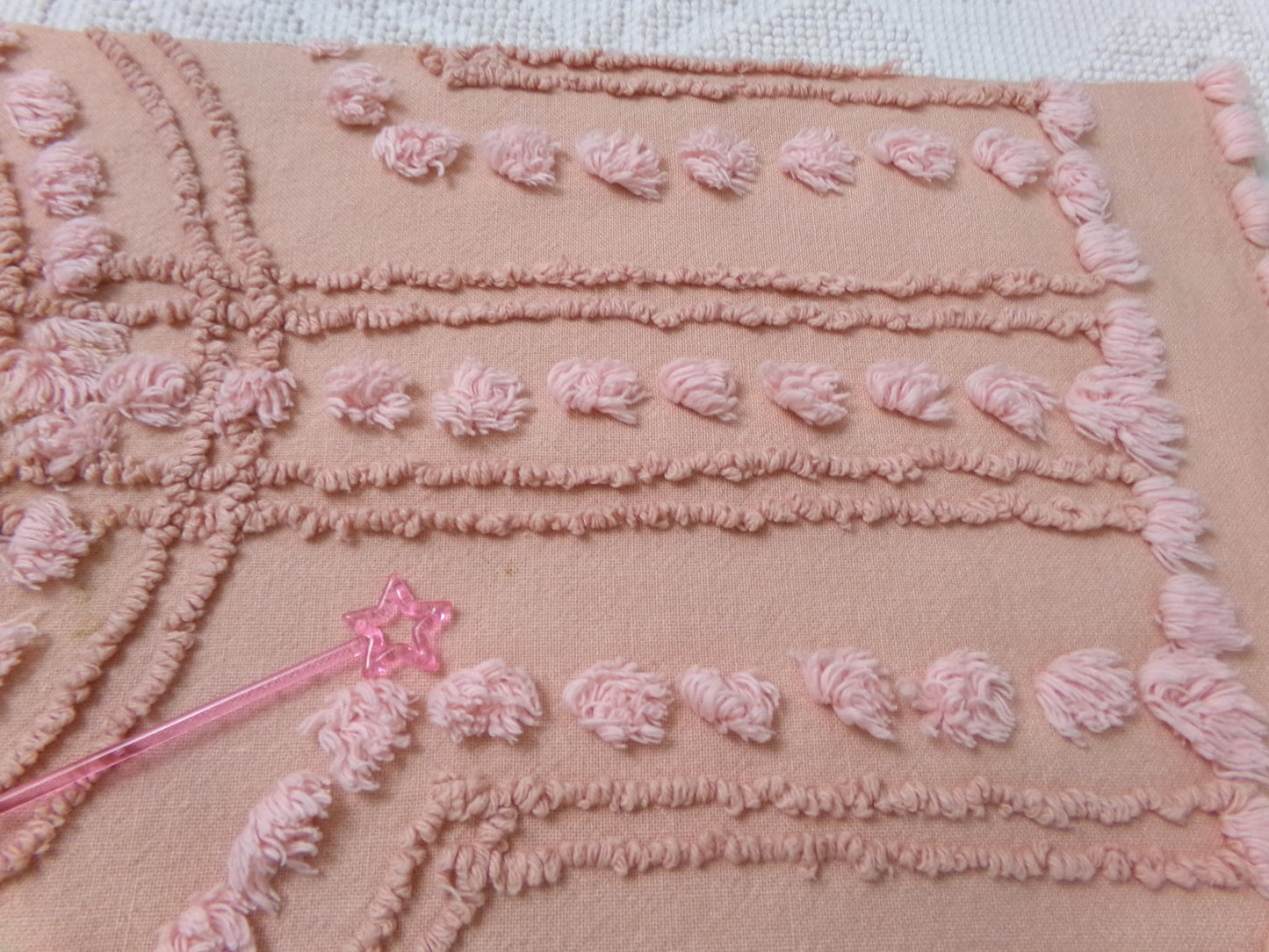 Boho Earthy Vintage Chenille Bedspread Fabric Piece, Cathedral Daisy Dot Design, 19" x 24"