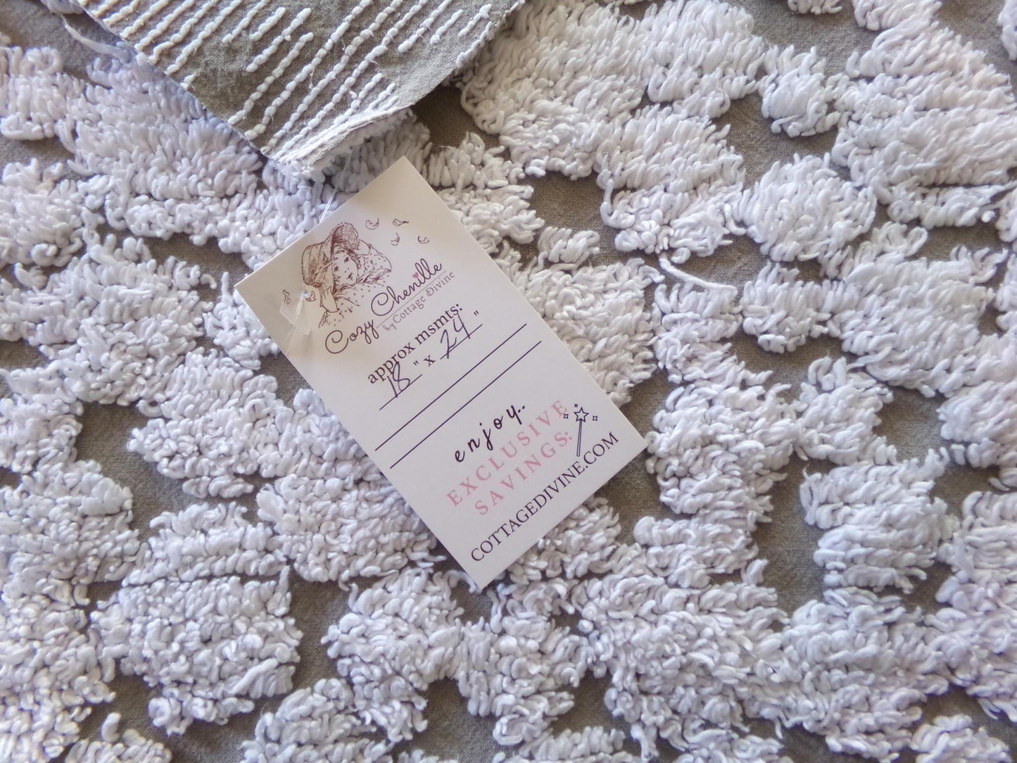 modern grey & white chenille fabric, abstract tufted pebble design sewing quilt material, 18" x 24"