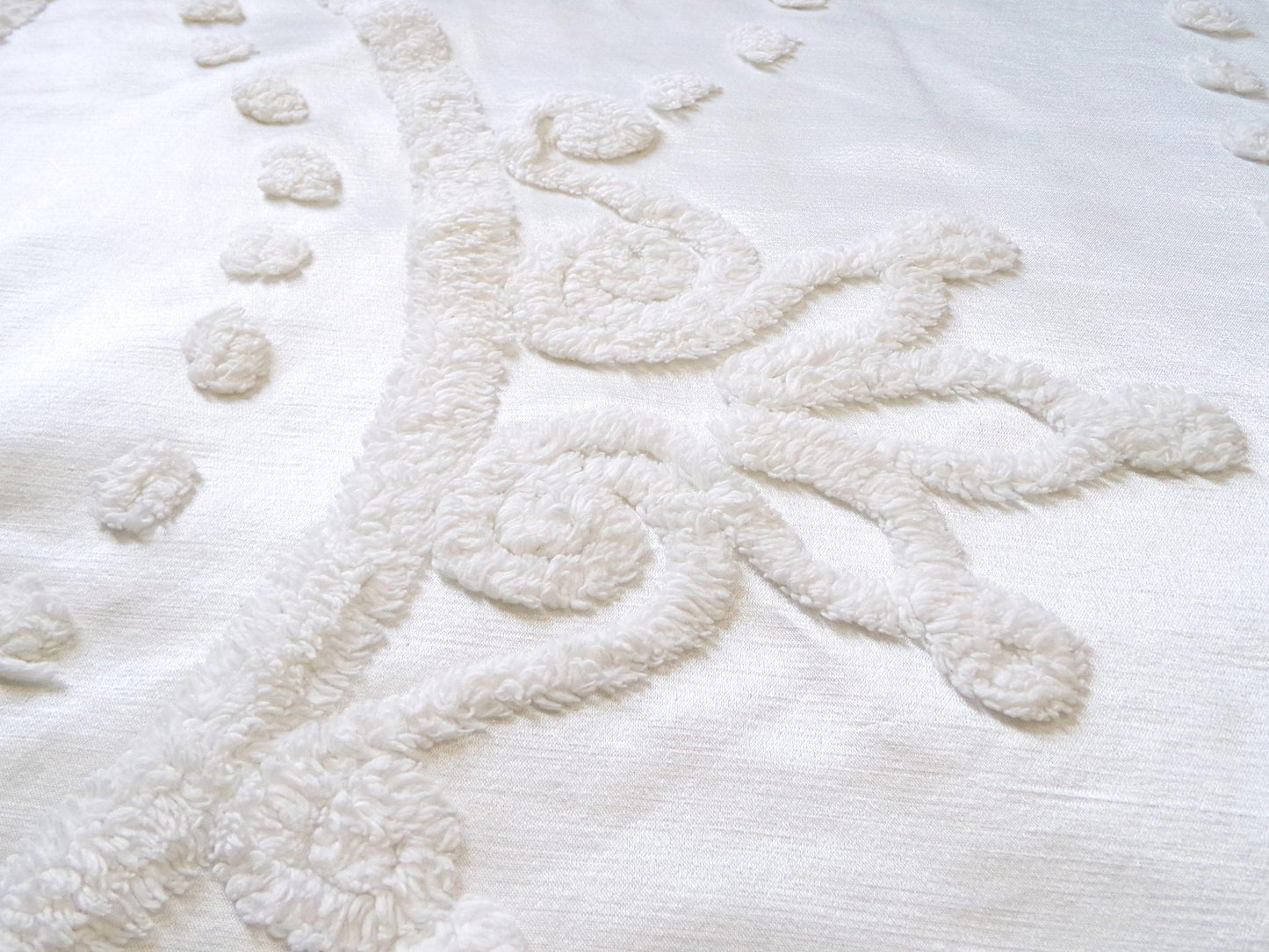Vintage White Satin Chenille Bedspread Fabric, Shabby Chic 19x25" Piece
