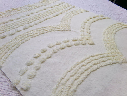 Chic Vintage Chenille Fabric, Elegance Needletuft Design w/ Fringe Edge, 18" x 21" Piece Craft Quilt Material
