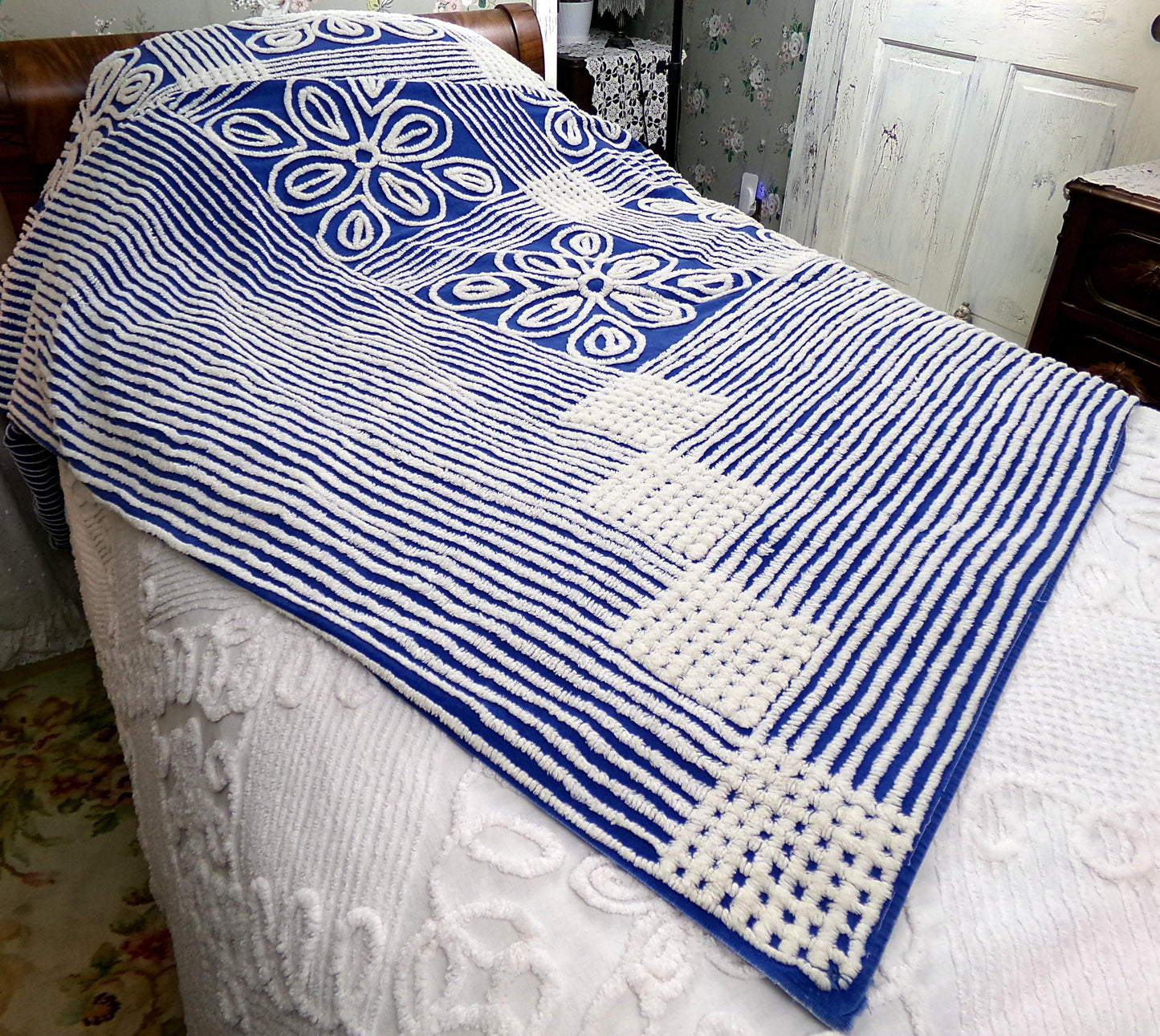 Vintage Mod Chenille Bedspread: Flower Power Bold Blue & White Shabby Cotton Full Size Bedding