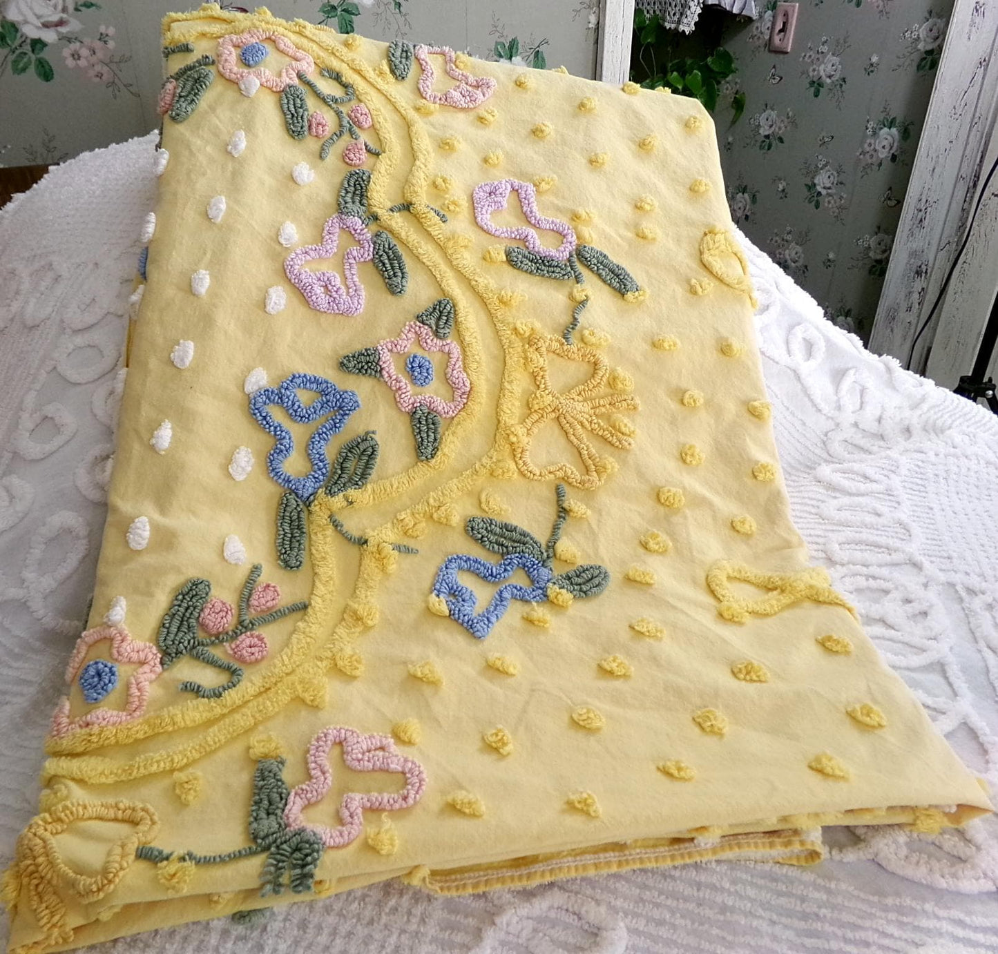 Sunny Floral Vintage Chenille Bedspread, Cotton Summer Coverlet, Twin Sz Bedding