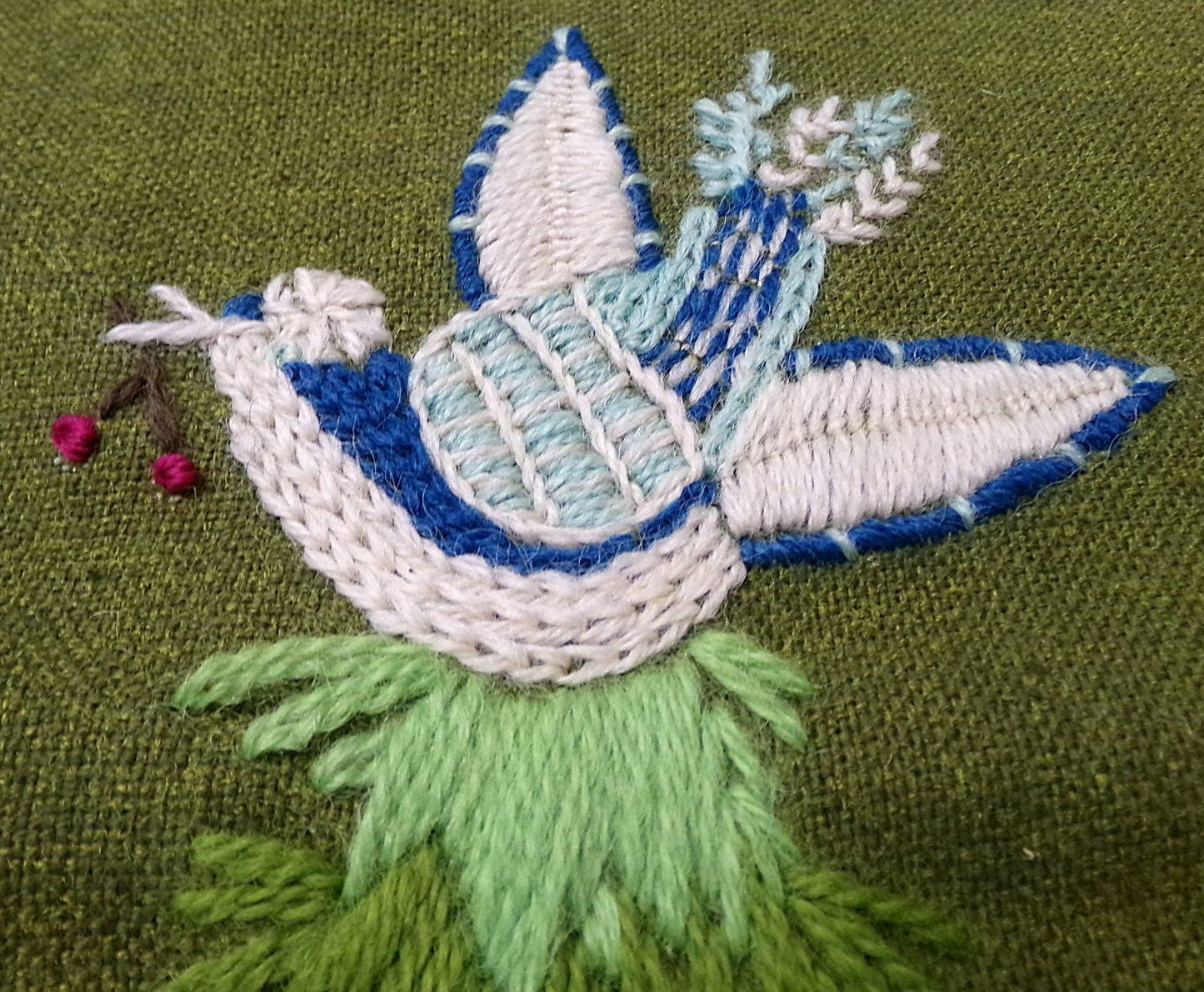 BIRD TREE Crewel Wall Hanging Embroidery Finished Vintage Paragon 0879 Rare Folk Art Birds