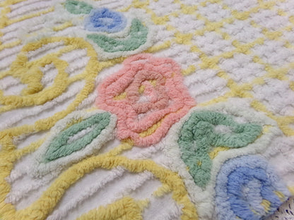 Cottage Chic Vtg Chenille Bedspread Fabric 16x24" Floral Plaid Sewing Material