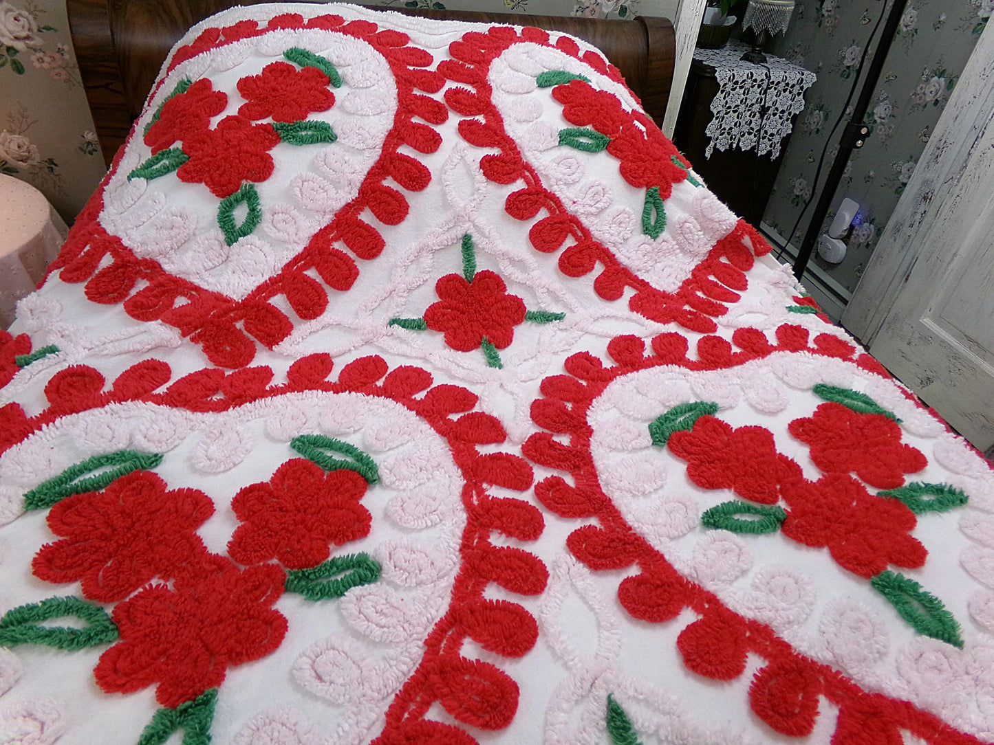 Vintage Chenille Bedspread - Red & White Hearts - Romantic Shabby Chic Cottage Decor - Full Size Bedding