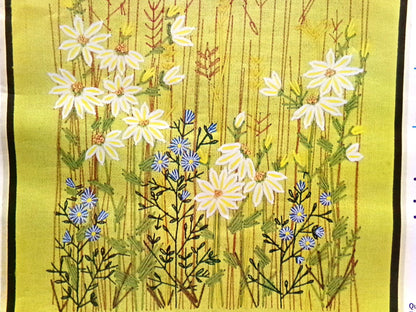 FIELD FLOWERS Vintage Crewel Embroidery Kit Paragon Needlecraft 0930 Boho Wall Art