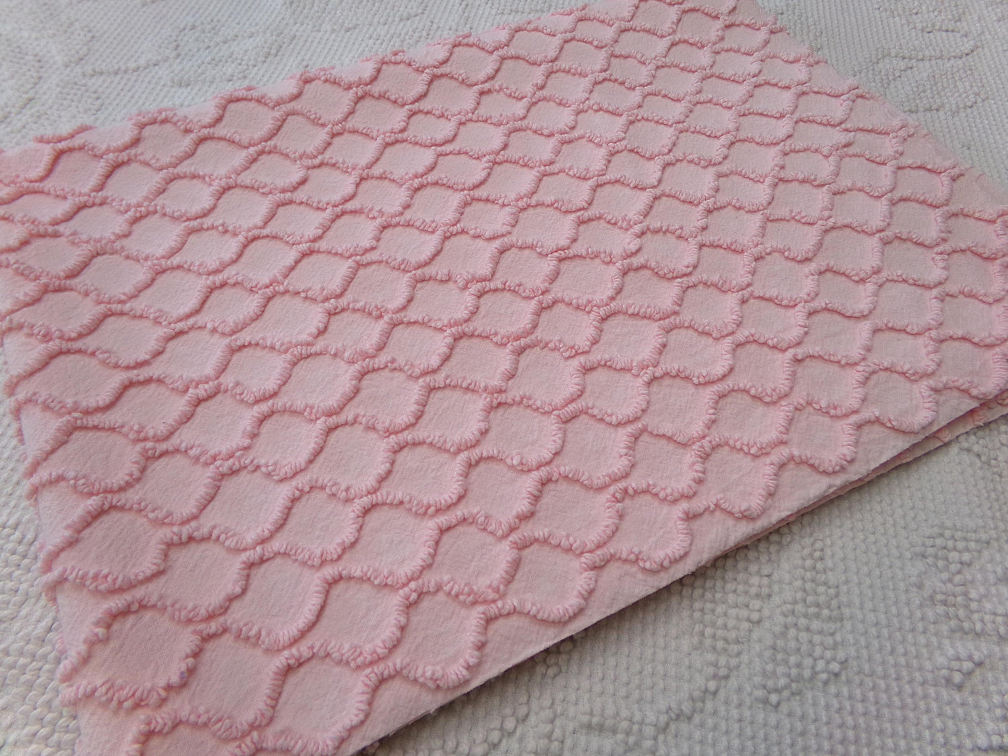 Precious Pink Vintage Chenille Fabric Piece, Textured Eternity Link Design, Quilt Material for Sewing & Crafts, 18" x 24"