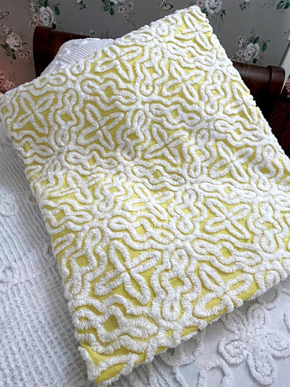 Celestial Stars Vintage Chenille Bedspread, Yellow & White Full Size Cotton