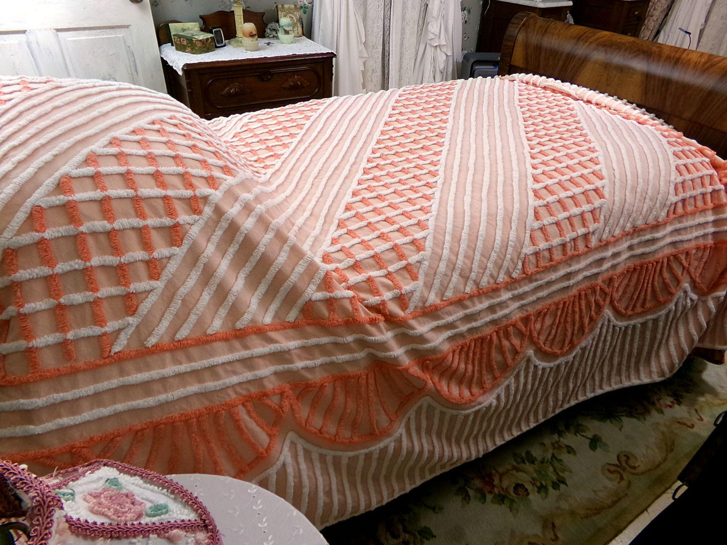 creamsicle vintage chenille bedspread, peach & white optic geometric, cotton full size bedding