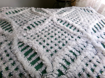 green & white vintage chenille bedspread fabric, 18" x 26" geometric design